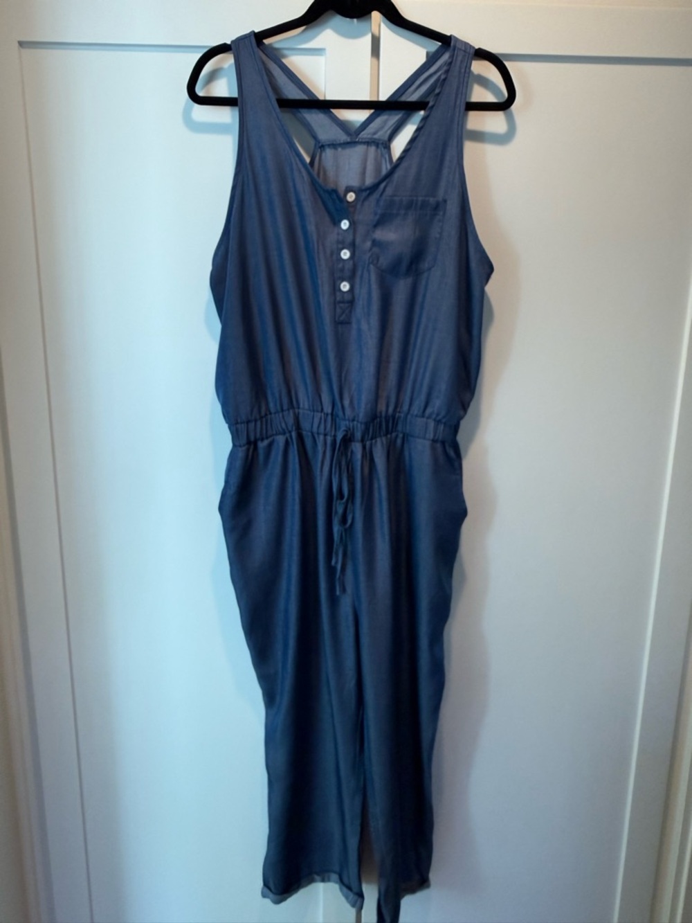 Sleeveless Cuffed Crop Button-Front Light Denim Racerback Jumpsuit from Cupshe